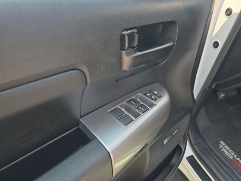 Used 2020 Toyota Sequoia TRD Pro AWD/4WD image 26