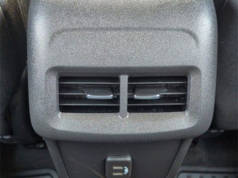 Certified 2024 Chevrolet Equinox LS image 20