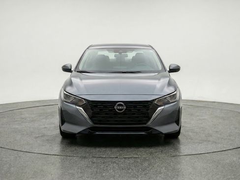 Used 2025 Nissan Sentra SV FWD image 2