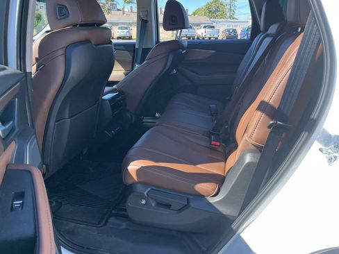 Used 2025 Acura MDX FWD w/ Technology Package image 11