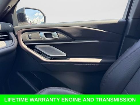 Certified 2026 Ford Explorer Platinum RWD image 24