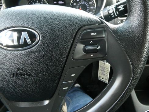 Used 2017 Kia Forte LX FWD image 13