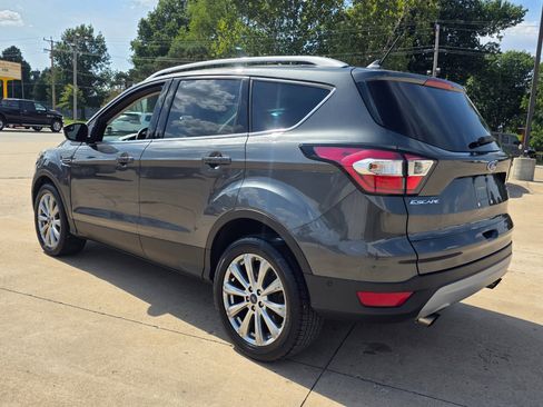 Used 2018 Ford Escape Titanium image 15