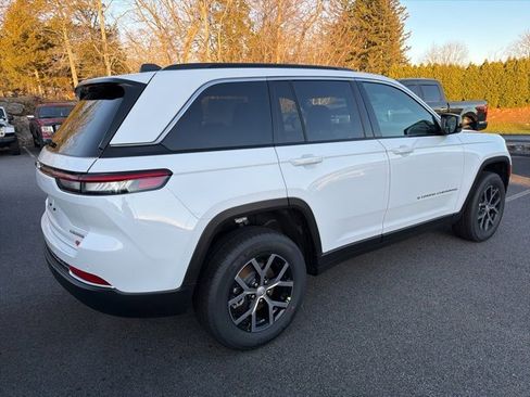 New 2025 Jeep Grand Cherokee Limited image 3