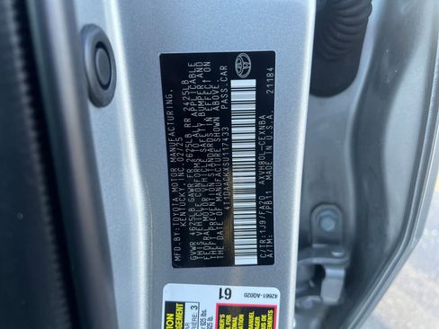 Used 2025 Toyota Camry LE image 29