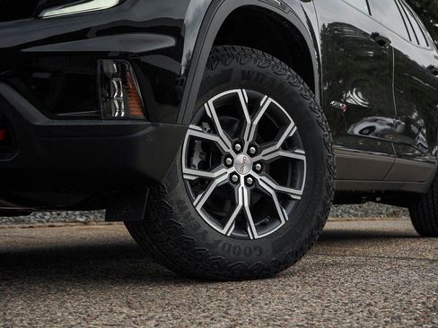 New 2025 GMC Acadia AT4 image 6