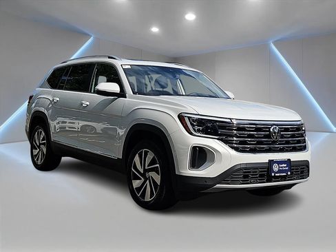 Certified 2026 Volkswagen Atlas SEL AWD/4WD image 3