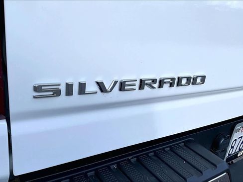 Used 2024 Chevrolet Silverado 2500 LT image 31