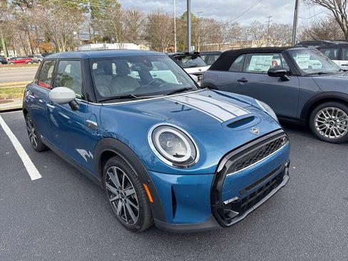 Used 2024 MINI Cooper S image 25
