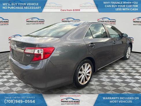 Used 2013 Toyota Camry XLE w/ Leather Pkg FWD image 4