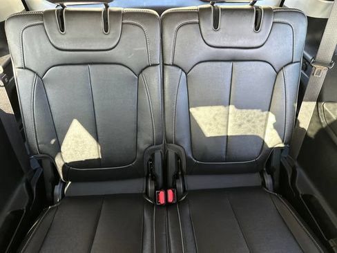 Used 2023 Jeep Grand Cherokee L Limited AWD/4WD image 22