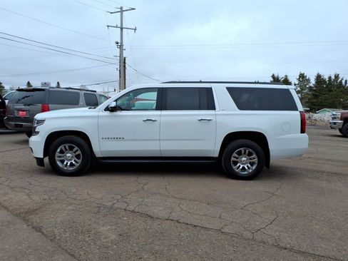 Used 2018 Chevrolet Suburban LT AWD/4WD image 3