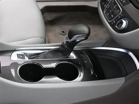 Used 2023 Chevrolet Malibu LT image 34