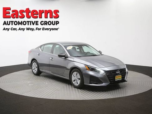 Used 2024 Nissan Altima 2.5 S FWD image 48