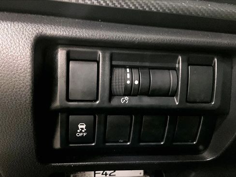 Used 2018 Subaru Impreza 2.0i Premium image 34