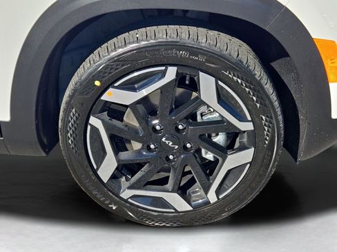 New 2026 Kia Seltos SX image 6