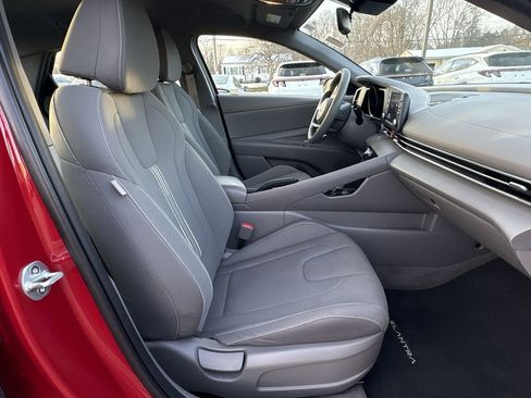 Certified 2023 Hyundai Elantra SEL image 20