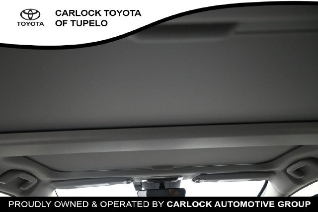 Used 2026 Toyota Prius Plug-In Hybrid FWD image 20