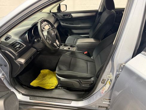 Used 2017 Subaru Outback 2.5i image 23