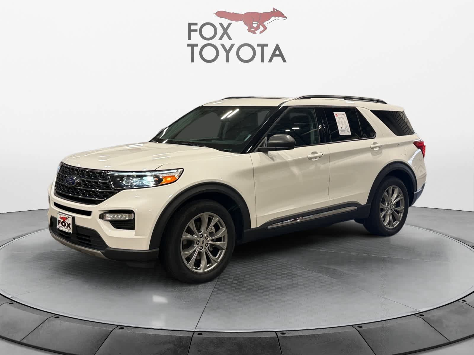 Used 2023 Ford Explorer XLT w/ Equipment Group 202A RWD image 1
