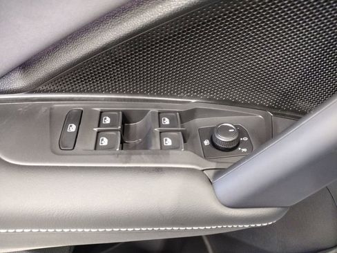 New 2026 Volkswagen Tiguan SE R-Line AWD/4WD image 22