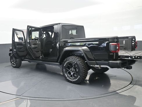Used 2024 Jeep Gladiator Mojave AWD/4WD image 71