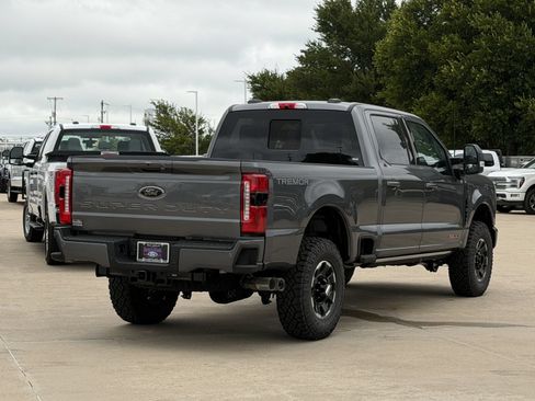 New 2026 Ford F250 Lariat w/ Tremor Off-Road Package AWD/4WD image 4