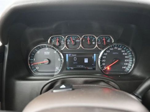 Used 2019 Chevrolet Tahoe Premier RWD image 16