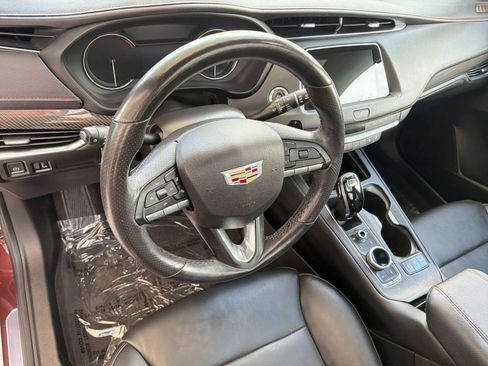 Used 2023 Cadillac XT4 Sport AWD/4WD image 4