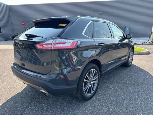 Used 2021 Ford Edge Titanium FWD image 7