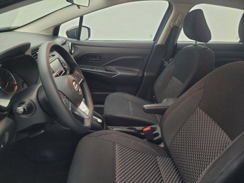 Used 2020 Nissan Versa S FWD image 17
