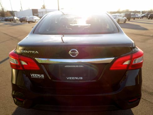 Used 2019 Nissan Sentra S image 5