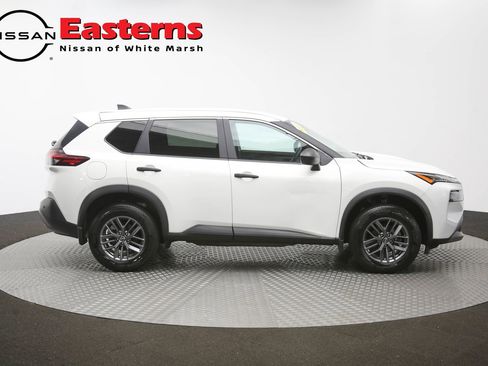 Used 2023 Nissan Rogue S AWD/4WD image 45