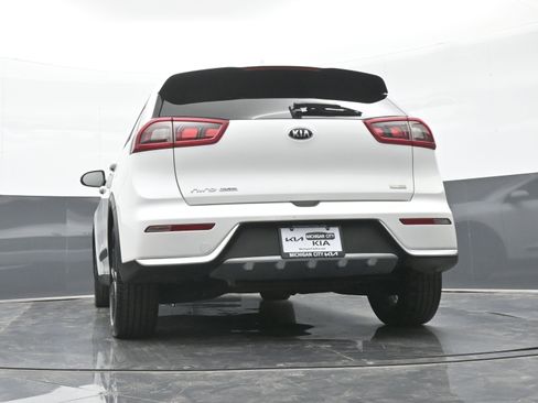 Used 2019 Kia Niro S Touring image 43