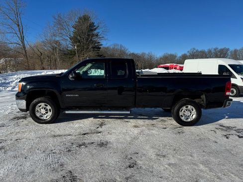 Used 2010 GMC Sierra 2500 SLT image 2