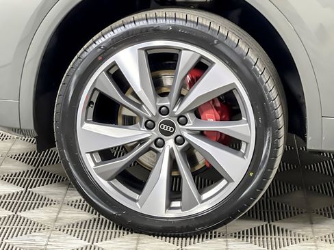 Used 2023 Audi SQ5 Premium Plus w/ Premium Plus Package image 26