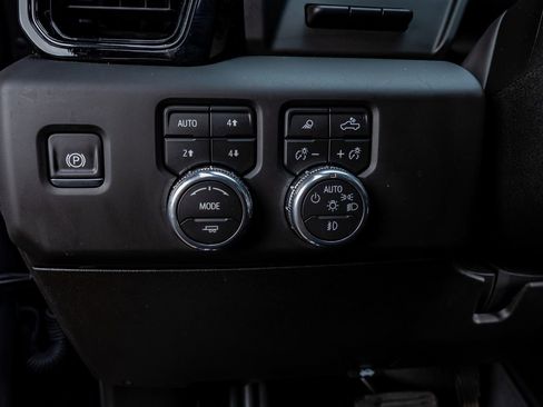 Used 2026 GMC Sierra 2500 AT4 w/ AT4 Premium Plus Package image 18