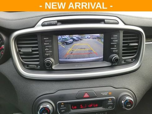 Used 2019 Kia Sorento AWD w/ Option Group 020 image 10