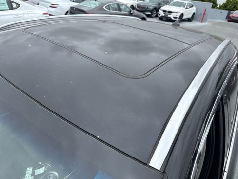 Used 2023 Genesis GV70 2.5T w/ Select Package AWD/4WD image 4