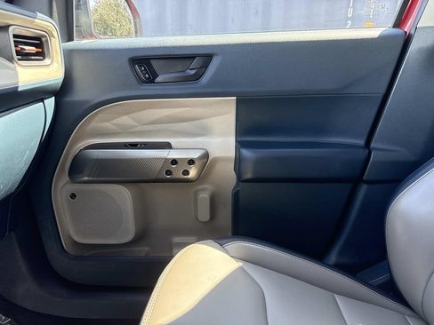 Used 2025 Ford Maverick Lariat w/ 4K Tow Package AWD/4WD image 29