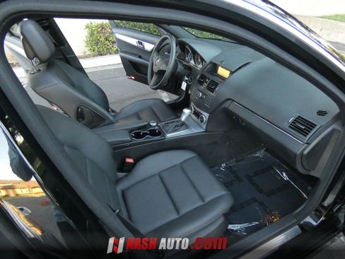 Used 2009 Mercedes-Benz C 300 Sedan image 22