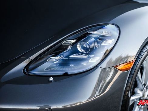 Used 2021 Porsche 718 Boxster image 47