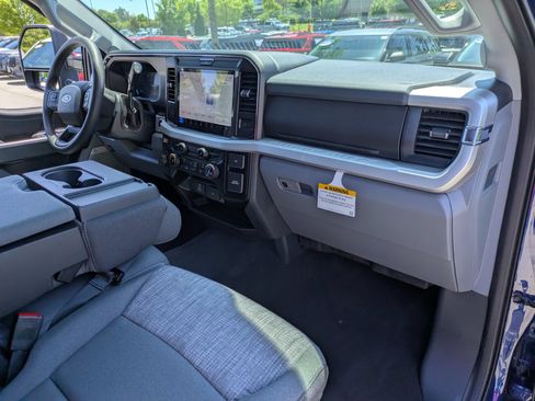 Used 2026 Ford F250 XLT w/ XLT Premium Package AWD/4WD image 35