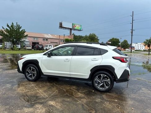 Used 2024 Subaru Crosstrek 2.0i Premium AWD/4WD image 6