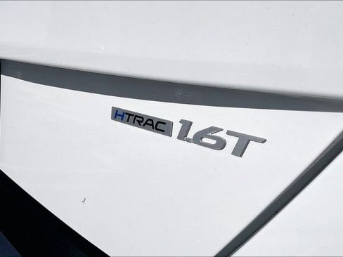 Used 2024 Hyundai Kona Limited image 7