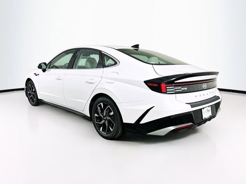 Used 2024 Hyundai Sonata SEL FWD image 5