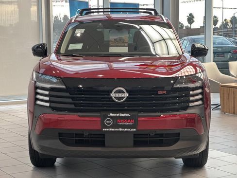 New 2026 Nissan Kicks SR w/ Illumination Package FWD image 8
