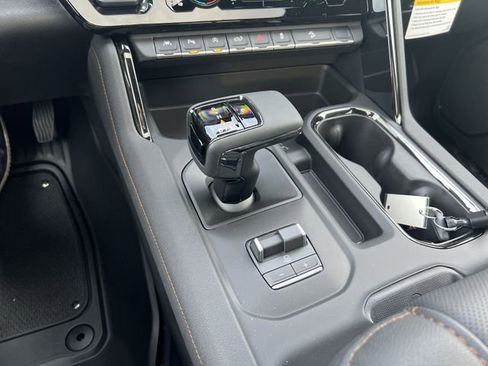 New 2026 GMC Sierra 1500 AT4 w/ AT4 Premium Package image 23