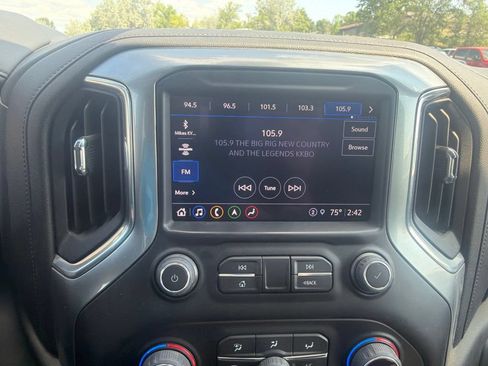 Used 2022 Chevrolet Silverado 3500 LTZ AWD/4WD image 15