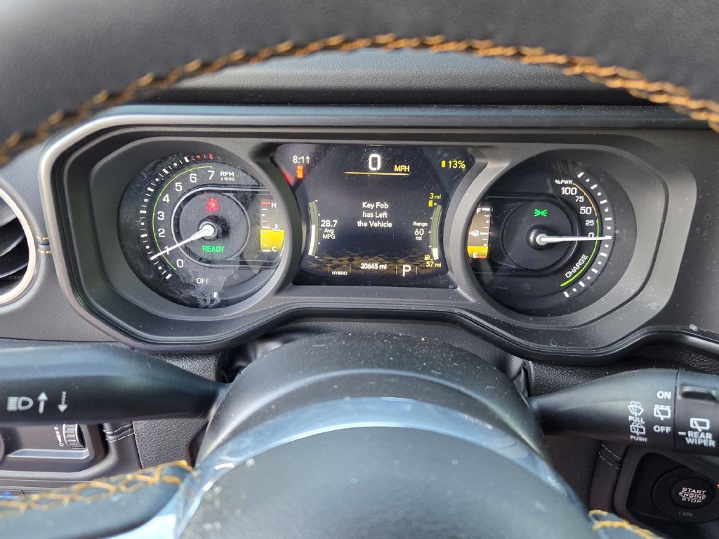 Used 2024 Jeep Wrangler Unlimited Sahara w/ Technology Group AWD/4WD image 24